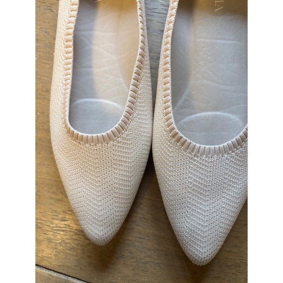 Vivaia Aria Pointed Toe Flats Cream Chevron Size 7 / 37.5 Sustainable Recycled - Picture 2 of 10